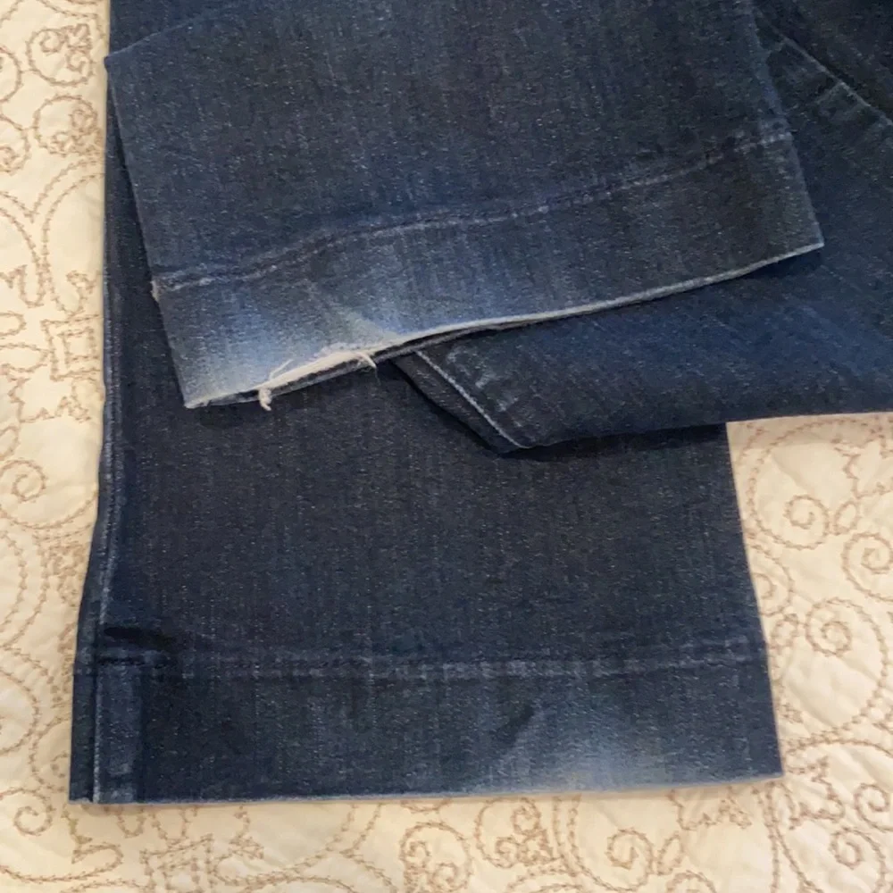 Cache Jeans - Picture 4 of 5